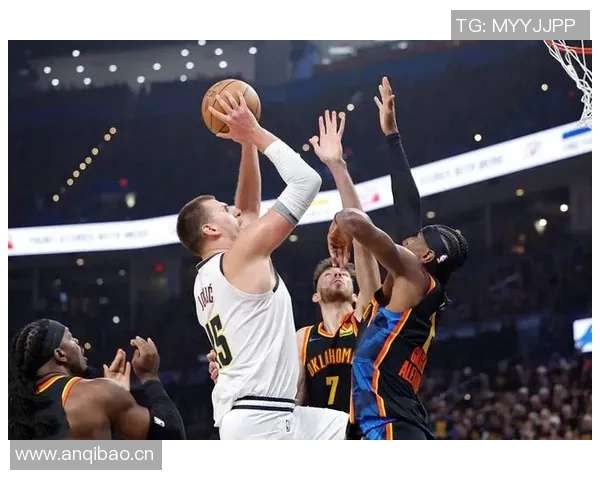 主力球员状态回暖约基奇戈登双双14分穆雷贡献12分助攻