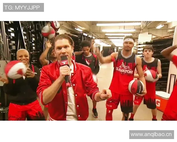 怀特分享与内线球员配合心得逐步磨合中收获乐趣与共同进步