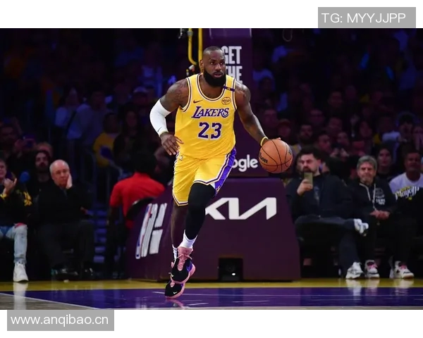 媒体人分析詹姆斯续约前景强调轩尼诗需开出超高报价才可成功