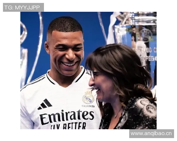 姆巴佩母亲透露儿子对恋爱的幽默态度引发热议