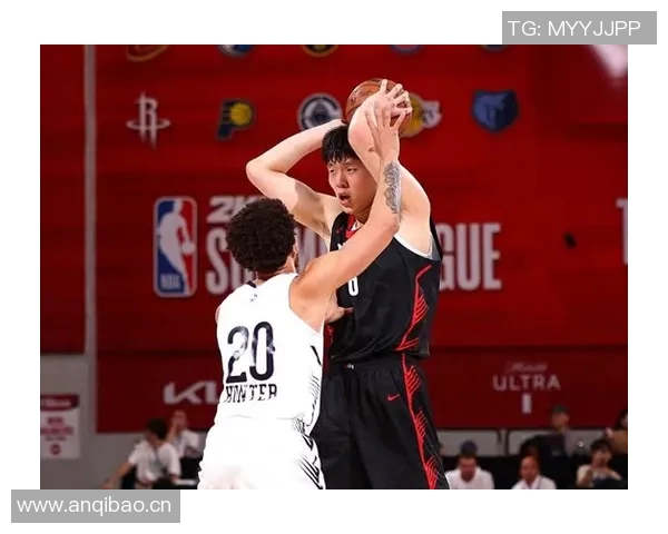 杨瀚森的活力与激情让比卢普斯赞不绝口的瞬间