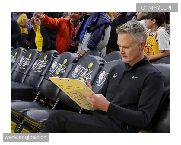 科尔赞霍福德全面能力强可灵活适应多种阵容角色 科尔赞霍福德全面能力强可灵活适应多种阵容角色