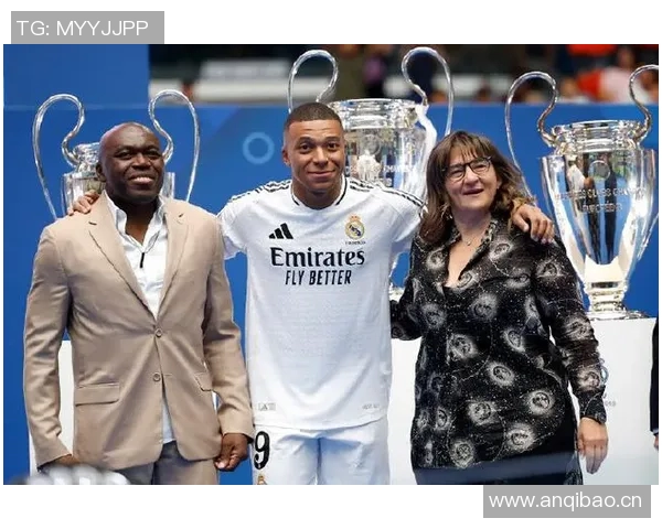 姆巴佩母亲坦言过度曝光让她不适与儿子相处时间少