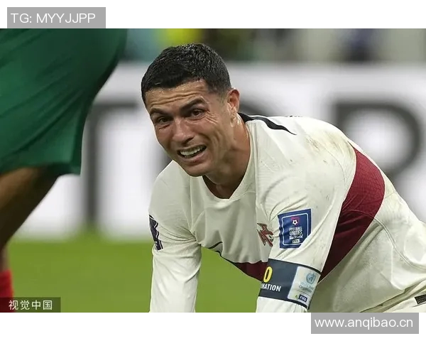 圆梦时刻索博赛后终于如愿获得偶像C罗的球衣之前换球衣时遗憾未能成功