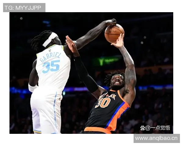 浓眉上半场火力全开13投8中砍下21分6篮板助球队领先对手 浓眉上半场火力全开13投8中砍下21分6篮板助球队领先对手