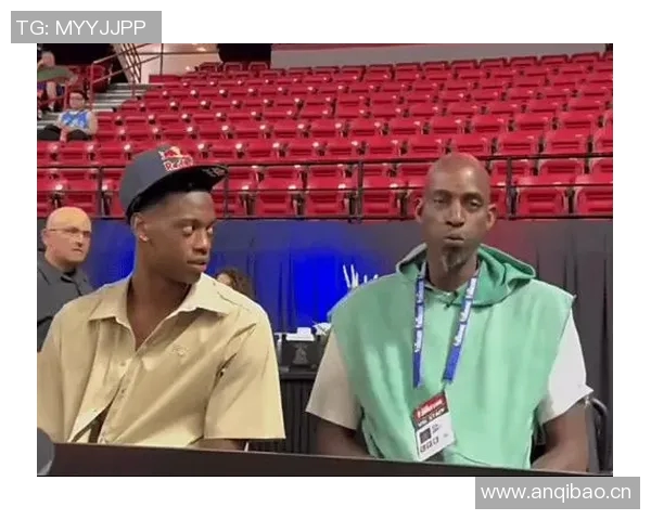 明年状元大热AJ迪班萨热身赛首秀全能表现引发关注