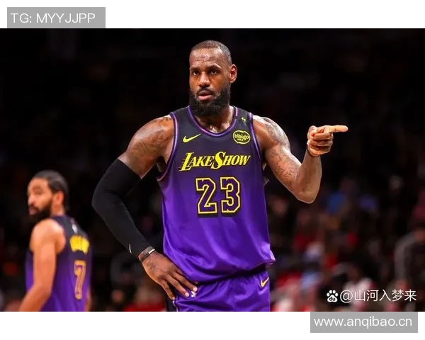 老詹场均18分仍领5260万薪水阻碍球队薪资灵活性角色球员承受压力