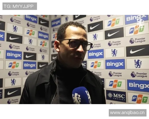 罗塞尼尔期待球队展现流畅足球让球迷尽享精彩表现