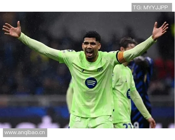 阿劳霍克服心理问题主动请缨训练即使不参赛西超杯